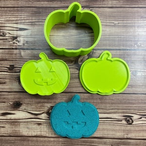 Jack o Lantern Pumpkin Bath Bomb Mold Press