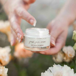 fresh face cream | face moisturizer | deeply moisturizing