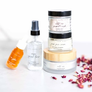 Kit facial de inicio Ultimate Clean Beauty / Limpiador de rosa y arcilla blanca / Mascarilla de arcilla rosa / Crema facial refrescante / Suero iluminador de rosa / Tónico de rosa imagen 1