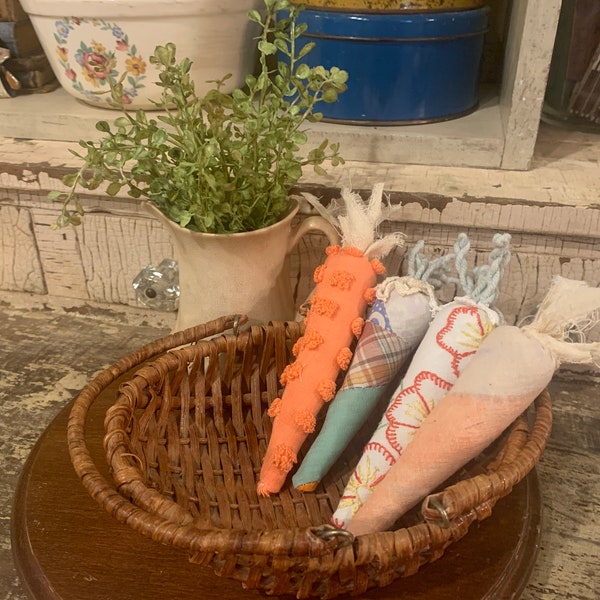 set of four vintage fabric carrots / farmhouse carrots / farmhouse Spring carrots /  fabric carrots / Spring decor