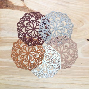 Découpes pour napperon (paquet de 5) | Napperons en papier | Fournitures pour journaux indésirables | Embellissements | Scrapbooking | Fournitures pour la fabrication de cartes | Découpes | Napperon