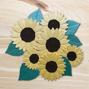 Embellissements de tournesol | Fleurs découpées | Fleurs en papier | Journal indésirable | Fournitures de scrapbooking | Fabrication de cartes | Fleurs faites main | Effet scintillant