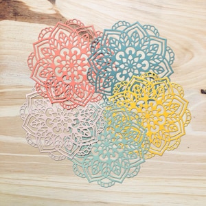 Napperons Mandala (Paquet de 5) | napperon floral | Mandala | Fournitures pour journaux indésirables | Embellissements | Fournitures de scrapbooking | Fournitures pour fabrication de cartes