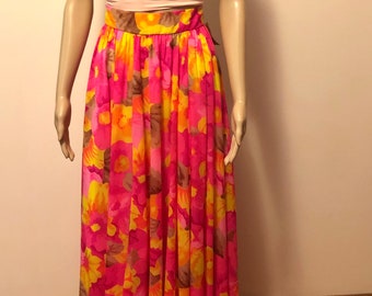 VIBRANT -like new- 1960’s Floral Maxi Skirt w ILGWU tag