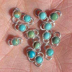 3 pack of 4mm turquoise connectors.