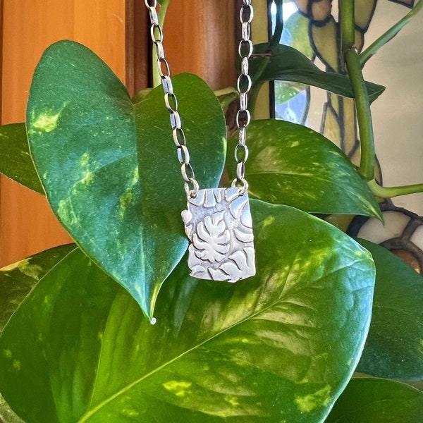 Sterling Silver Arizona W/ Monstera Leaves on 16” Chain.
