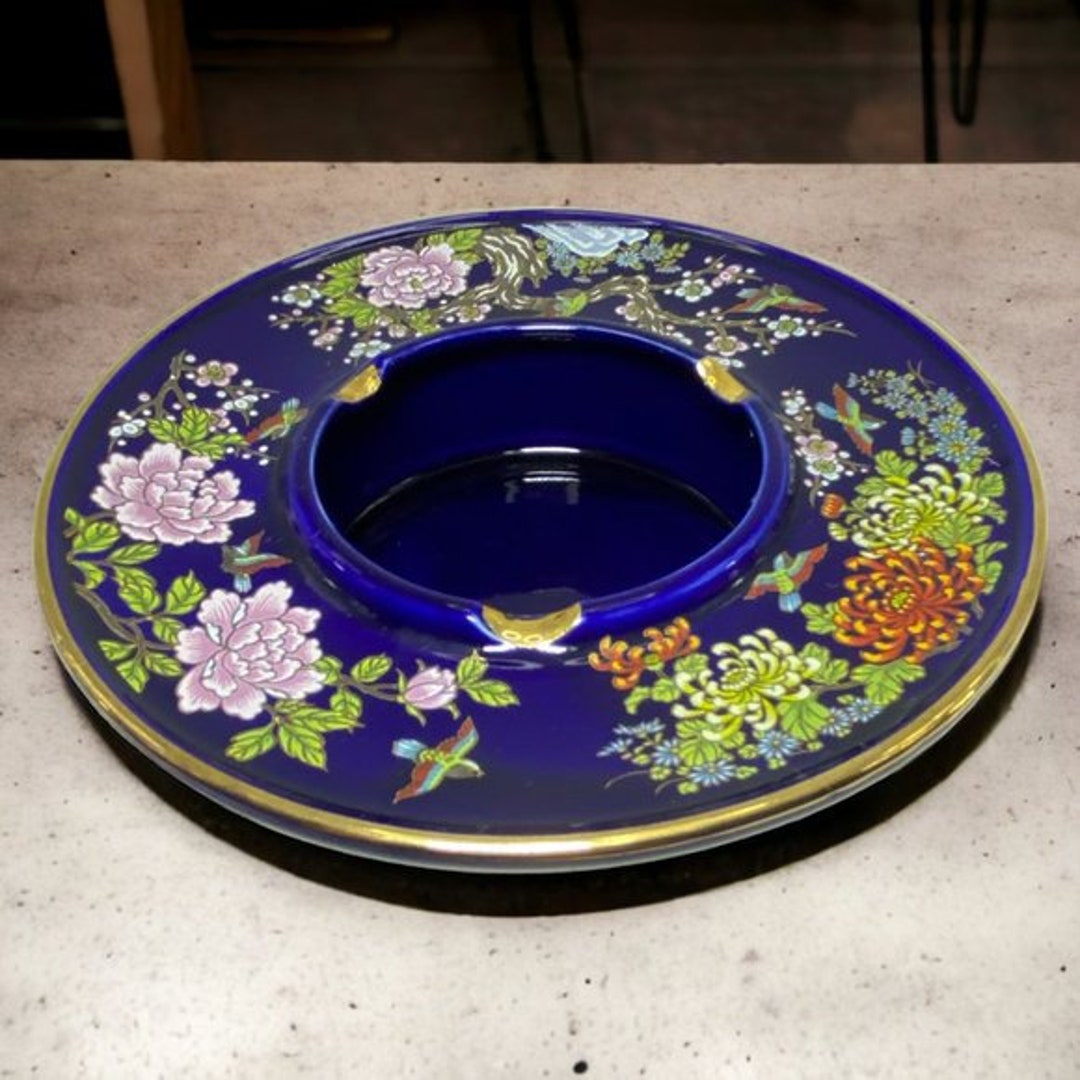 陶器製 花柄 灰皿 ヴィンテージ日本製コバルトブルー陶器灰皿 花柄、コレクター向け