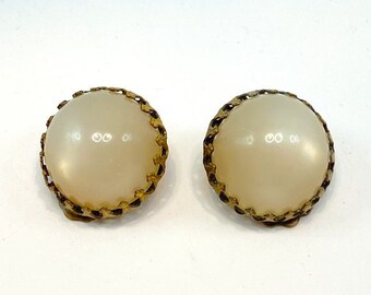 Boucles D'oreilles Clips Vintage Années 60 - Couleur Or Dôme à Pic, Parfait état