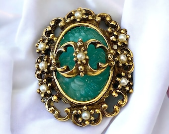 Vintage moldeado jade color verde resina ovalado broche colgante cameo oro tono perlas adornadas, vintage cameo broche