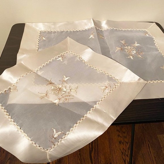 1940年代のヴィンテージテーブルクロス2枚、オフホワイトの