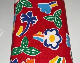 Toalha de mesa vintage feita à mão para primavera/verão, final da década de 1990, em linho, com estampa floral colorida e vibrante, medindo 84 x 51 polegadas (213 x 130 cm).