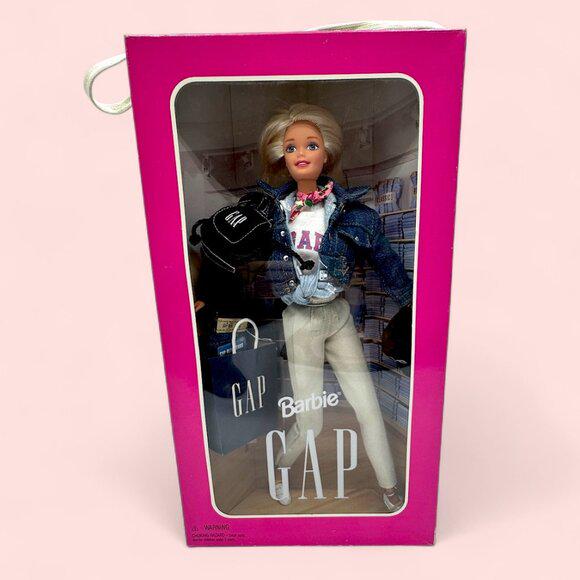 Barbie - GAP アメリカ Barbie Gap x Barbie Doll-Sized Hoodie – Mattel Creations