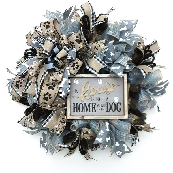 Dog Welcome Wreath, Dog Lover Wreath, Dog Owner Wreath, Paw Print Wreath, Dog Front Door Wreath, Dog Wall Decor, Pet Wreath, Dog Owner Gift