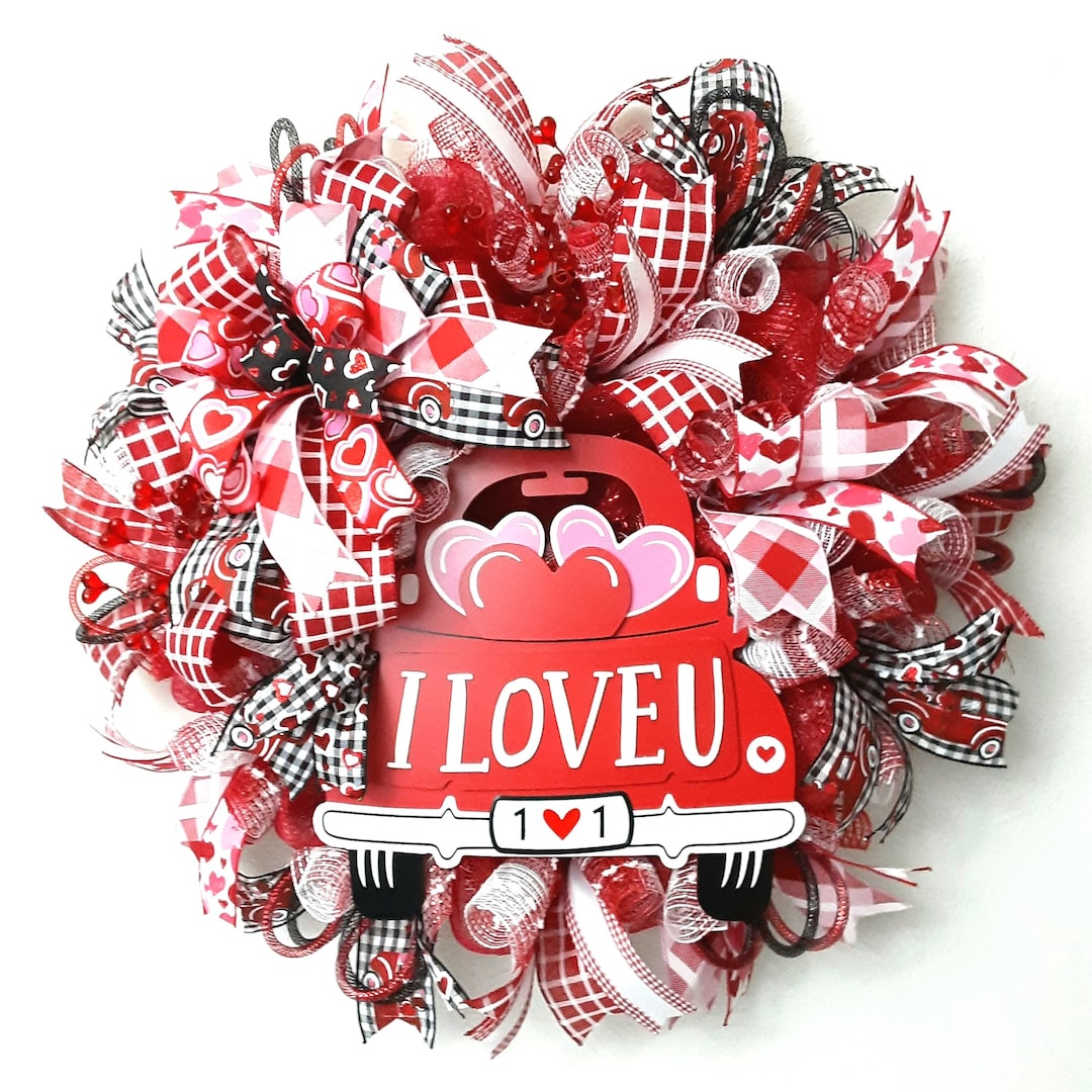 Valentine Red Truck Wreath, Valentine Wreath, Valentine Wall