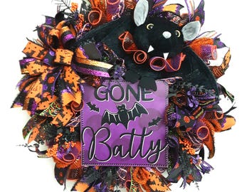 Gone Batty Halloween Wreath: Spooky Front Door Bat Decor