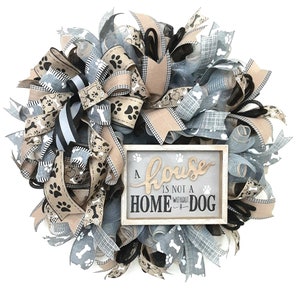 Dog Welcome Wreath, Dog Lover Wreath, Dog Owner Wreath, Paw Print Wreath, Dog Front Door Wreath, Dog Wall Decor, Pet Wreath, Dog Owner Gift