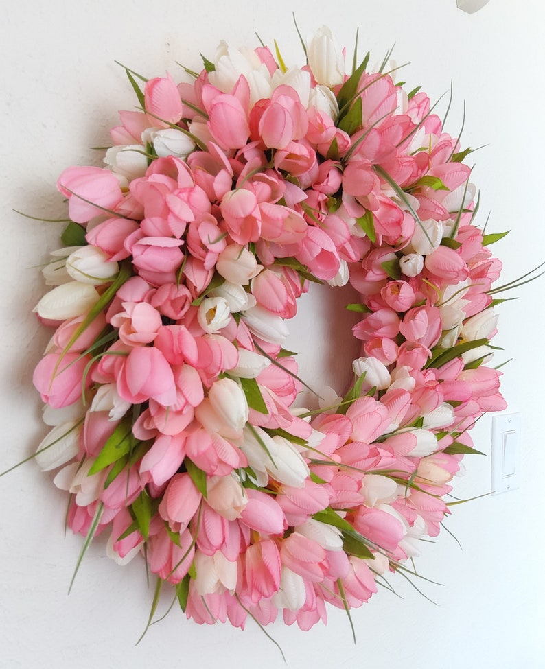 SALE, 3 Color Options, Tulip Wreath, Floral Wall Decor, Spring Floral Wreath, Flower Wreath, Everyday Floral Wreath, Mother Gift image 5