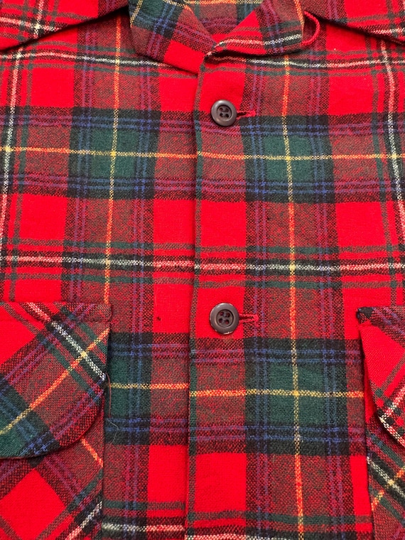 Vintage Thrashed Red Pendleton Loop Collar Board … - image 4