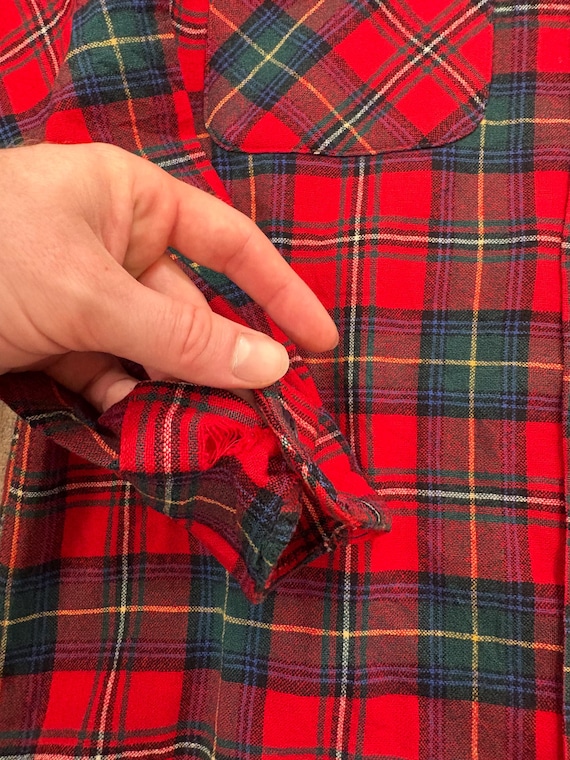 Vintage Thrashed Red Pendleton Loop Collar Board … - image 2