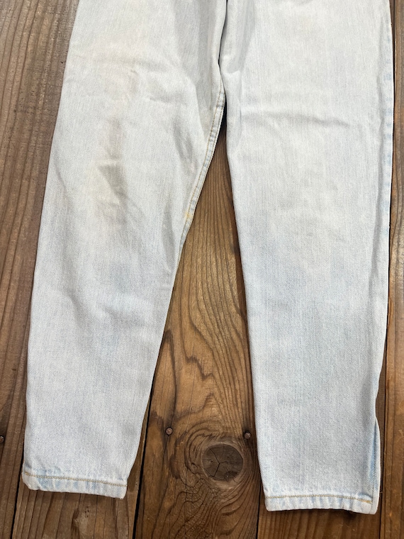 1980's 1990's Guess Light Wash Blue Jeans Waist 27 - image 2