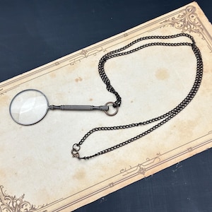 magnifying glass necklace, vintage magnifier pendant reading, optical lens hands free magnifying necklace wearable magnifier monocle costume pocket monocle magnifying monocle eye monocle monocle necklace monocle for men pocket magnifying glass magnifying glass for coins collectors coin magnifier coin magnifying glass handheld magnifier modern monocle antique magnifier lightweight pendant stocking stuffer christmas gift gift for book lovers reading magnifier monocle magnifyer costume accessory