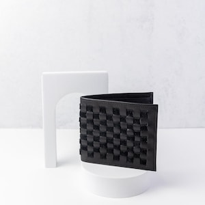 Cartera clásica plegable de cuero DAPH negro - Estilo atemporal y artesanía de primera calidad - Cartera de viaje de verano - Cartera de gamuza