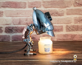 夏のロボットキャンドルウォーマーランプ – アート、光、香りのユニークな融合