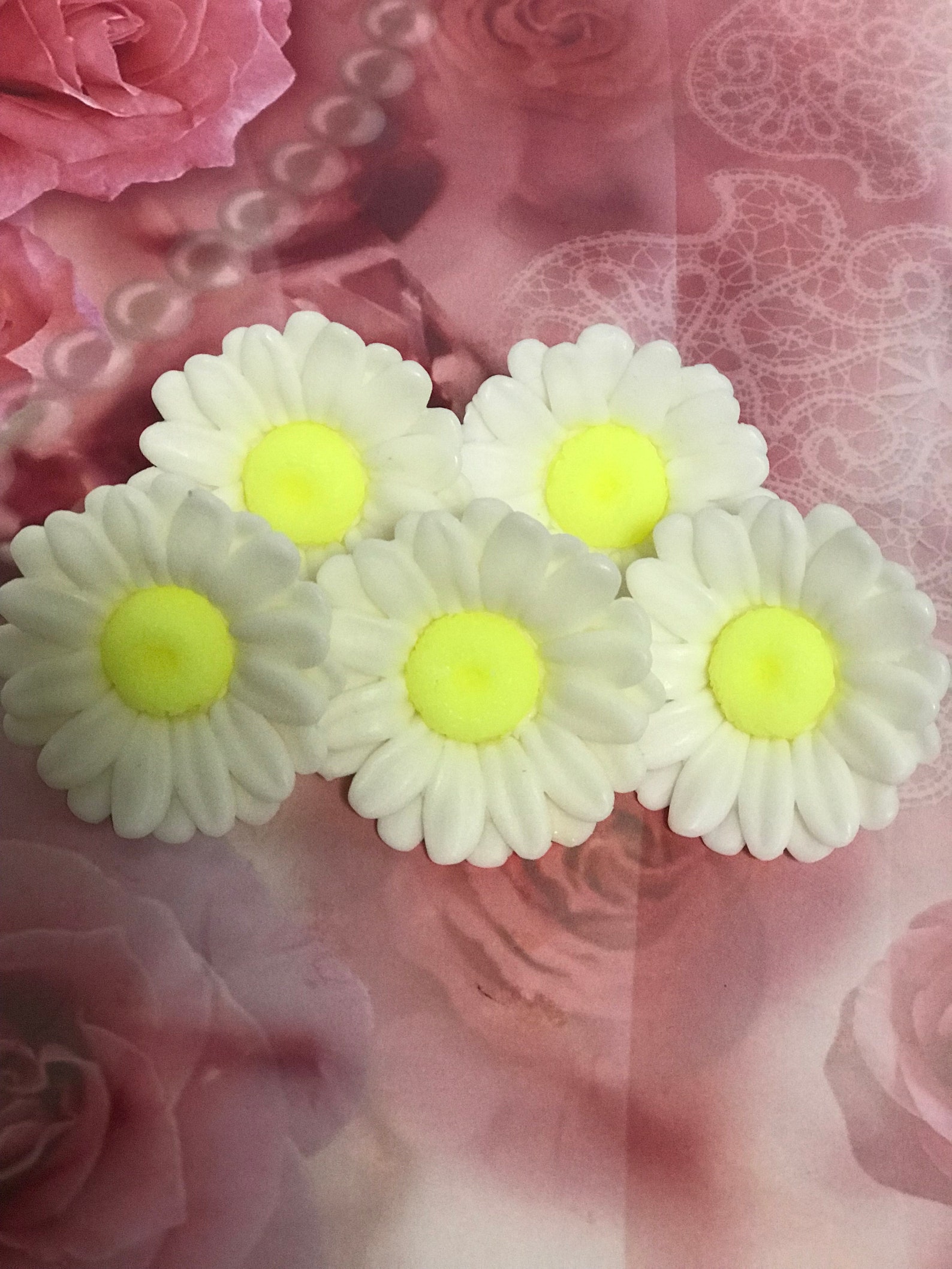 Pink Daisy Flower Silicone Molds | Small Chrysanthemum Shapes For Fondant, Chocolate, Resin & Soap | DIY Craft Mold