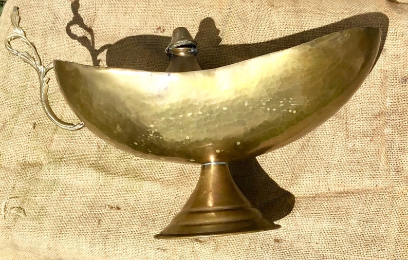 19x12 Brass Oil Lamp Aladdin Genie Dreamy Vintage Collectible MCM Patina Hammer