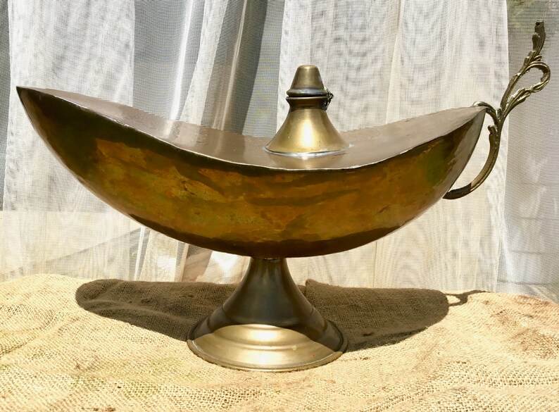 19x12 Brass Oil Lamp Aladdin Genie Dreamy Vintage Collectible MCM Patina Hammer