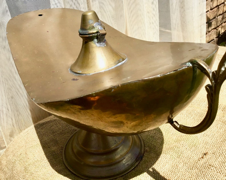 19x12 Brass Oil Lamp Aladdin Genie Dreamy Vintage Collectible MCM Patina Hammer