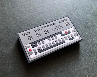 PVC Magnet RhythmMachine 03: Sintetizzatore per basso 303