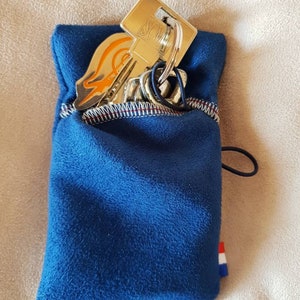 Einfache, weiche Tasche für Schlüssel oder Kreditkarten ohne Metall oder Plastikbefestigungen Bild 5