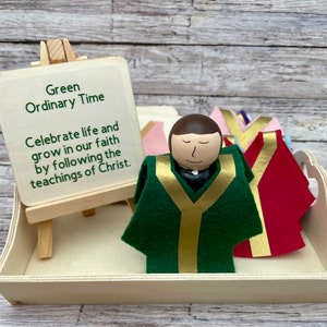 Poupée Peg avec vêtements de prêtre - Vêtements liturgiques