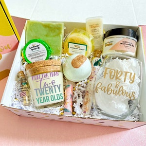 Luxe England Gifts Happy Birthday Box for Women – Luxury Gift Baskets for  Her Birthday Designed in Britain – High-end Unique Birthday Gifts for Women