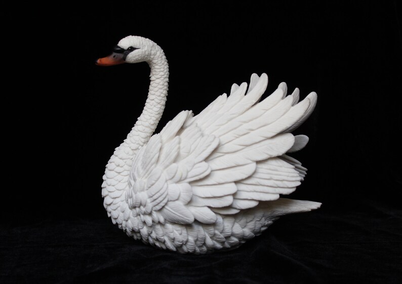 White Swan bisque porcelain Leonardo collection image 0