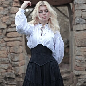 Schwarzes Taillengürtel-Korsett im viktorianischen Gothic-Stil mit Blumenmuster Bild 7