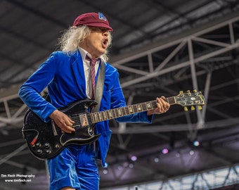 AC/DC - Photo Print #1- Heavy Metal Legends - *Free Postage to the UK* - Angus Young