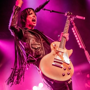 Halestorm / LZZY HALE : Photo Print #5 Rock Legend - *Free Postage to the UK*