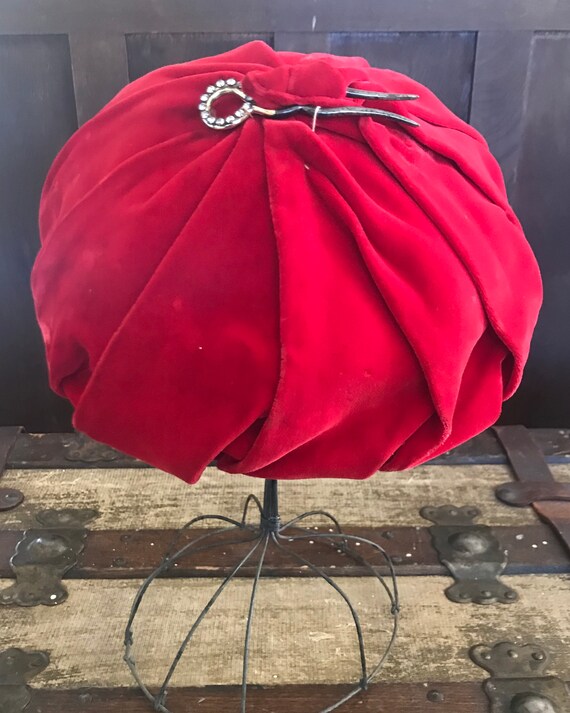 Red Velvet Ladies Beret/Cap, a "Stuart Original",