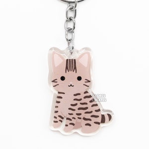 Brown Tabby American Bobtail Cat Clear Acrylic Pet Breed Keychain | Cartoon Chibi Art Glitter Charm | Kawaii Cute Kitten Lover Pet Loss Gift