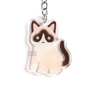 Cream Snowshoe Cat Acrylic Pet Breed Keychain | Cartoon Chibi Art Glitter Charm | Kawaii Cute Domestic Shorthaired Kitten Loss Memorial Gift