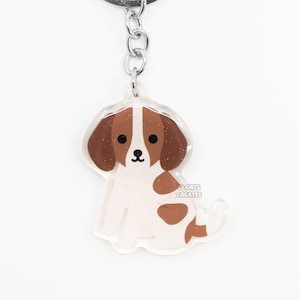 Redtick American English Coonhound Acrylic Dog Breed Keychain | Cartoon Kawaii Puppy Lover Glitter Charm | Chibi Cute Pet Loss Memorial Gift