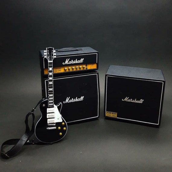 Amplificatore in miniatura Triplo nero e premium nero chitarra mini figura  display strumento -  Italia