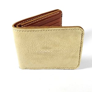 Cartera de hombres Color natural Stingray Skin Leather Hand Sewing GENUINE Handmade Bifold Special Gift