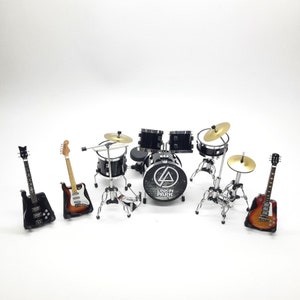 Miniature Drum Set Full Black Plus 3Guitar Musical Instruments Display and Gift  1/12
