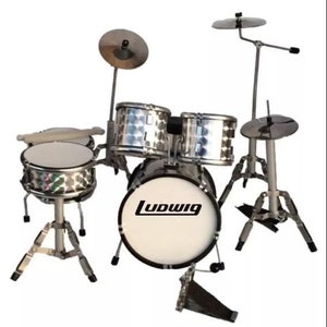 Miniature Drum Kit Silver Rock Band Instrument Musical Decorative Display and Gift 1:12
