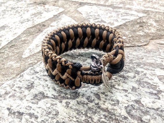 Paracord Bracelet, Color Black, Brown Gold and Coyote Brown