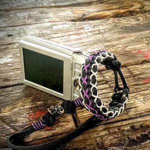 Camera wrist strap/Paracord camera strap