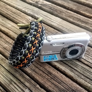 Camera wrist strap. Paracord wrist strap. Adjustable wrist strap. Handmade paracord wrist strap.